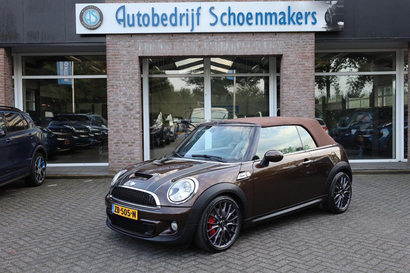 MINI Cabrio - Mini 1.6 John Cooper Works Chili LEER RUIT+STOELVERWARMING 18"LMV CLIMA - AutoWereld.nl