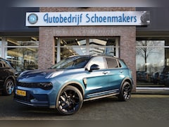 Lynk & Co 01 - 1.5 261PK BLACKLINE+6, 6Kwh LADER 360-CAMERA PANO/SCHUIF INFINITY DAB NAVI CARPLAY STOELVE