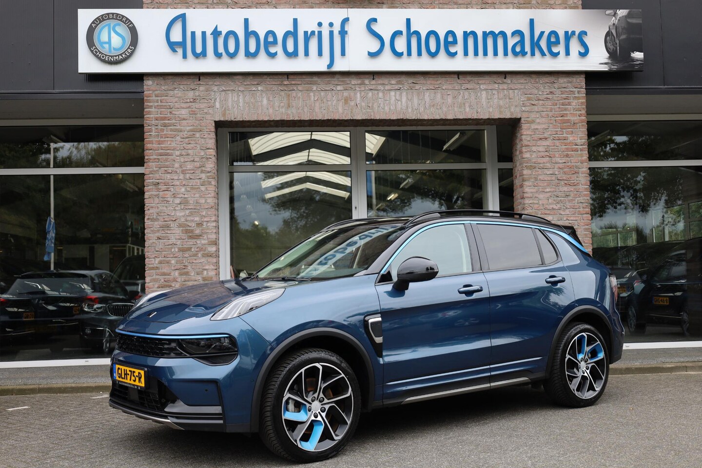 Lynk & Co 01 - 1.5 261PK! 360-CAMERA PANO/SCHUIF INFINITY DAB NAVI CARPLAY STOELVERWARMING ELEK.ACHTERKLE - AutoWereld.nl