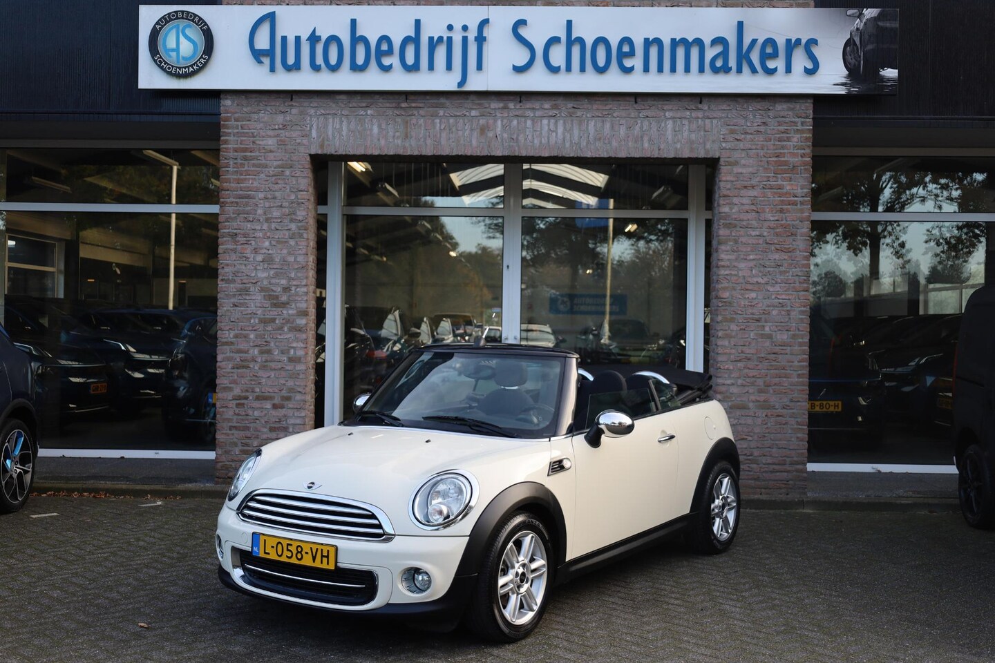 MINI Cabrio - Mini 1.6 Cooper Chili HALFLEER STOELVERWARMING PDC CLIMA LMV - AutoWereld.nl