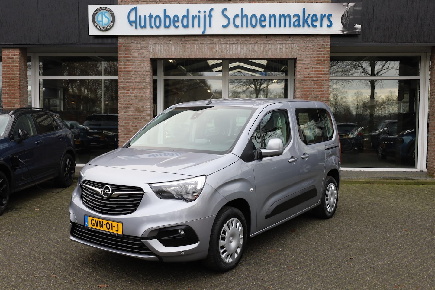 Opel Combo Life - 1.2 Turbo L1H1 Edition 5-PERS. CARPLAY CRUISE DAB 2xPDC NAVI RIJBAAN+VERKEERSBORDDETECTIE - AutoWereld.nl