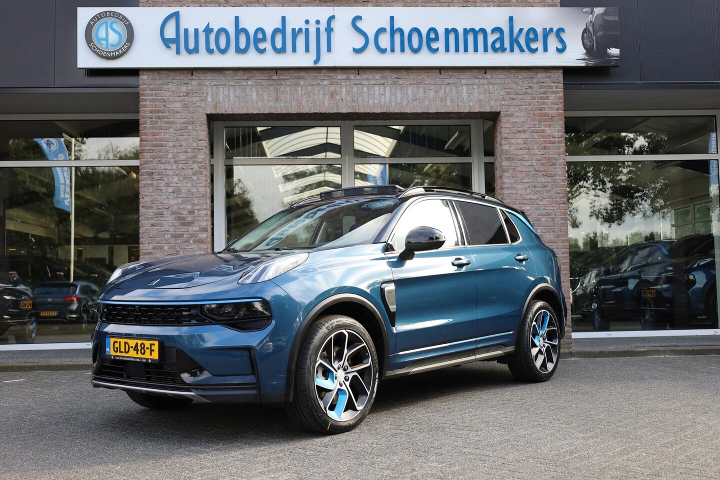 Lynk & Co 01 - 1.5 261PK! 360-CAMERA PANO/SCHUIF INFINITY DAB NAVI CARPLAY STOELVERWARMING ELEK.ACHTERKLE - AutoWereld.nl