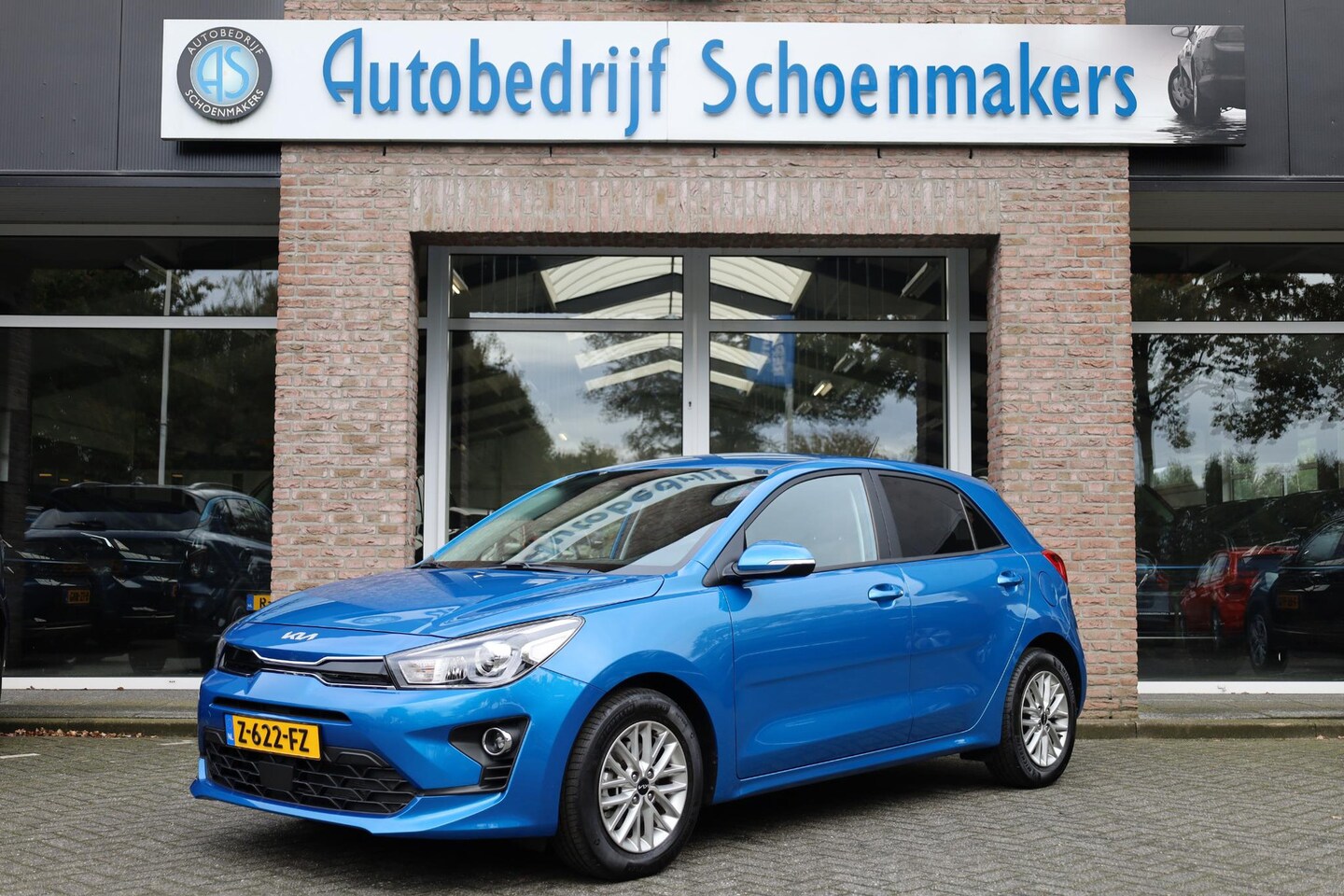 Kia Rio - 1.2 DynamicPlusLine LEER CAMERA STUUR/STOELVERWARMING CARPLAY DAB 1e-EIGENAAR LMV CRUISE C - AutoWereld.nl