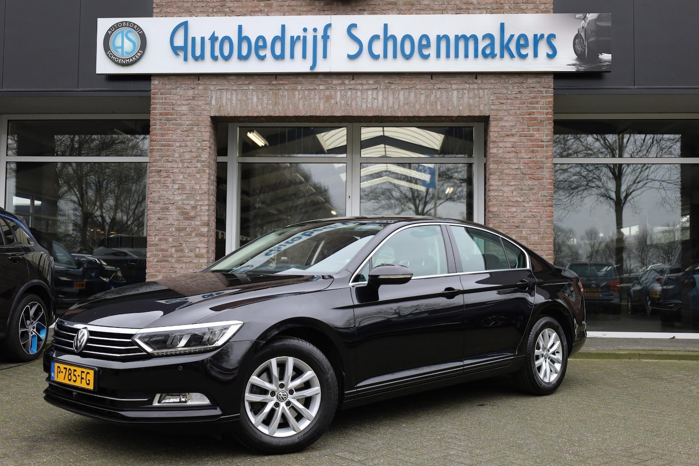 Volkswagen Passat - 1.4 TSI ACT Connected Series Plus TREKHAAK 360-CAMERA STOELVERW. ACC 2xPDC NAVI LMV ERGO K - AutoWereld.nl