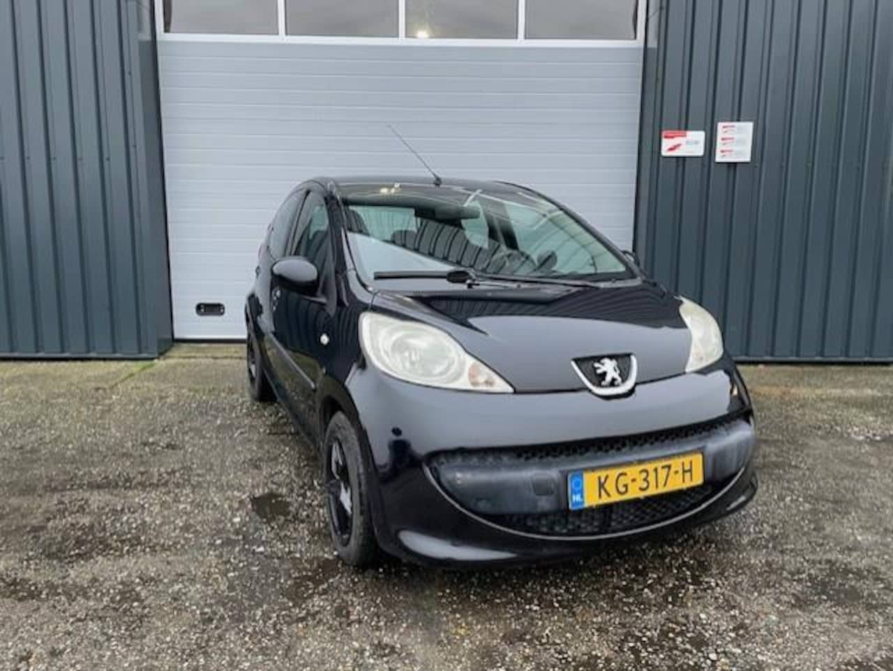 Peugeot 107 - 1.0-12V XR 1.0-12V XR - AutoWereld.nl