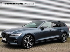 Volvo V60 - 2.0 B3 Plus Dark Automaat / 19" velgen / Lighting Pack / Privacy Glass / Google Maps