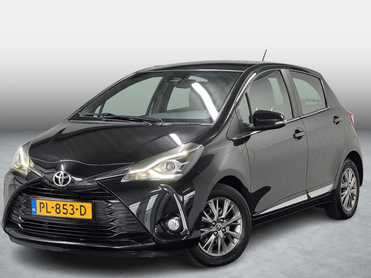 Toyota Yaris - 1.5 VVT-i Executive Navi Clima 116pk NL - AutoWereld.nl