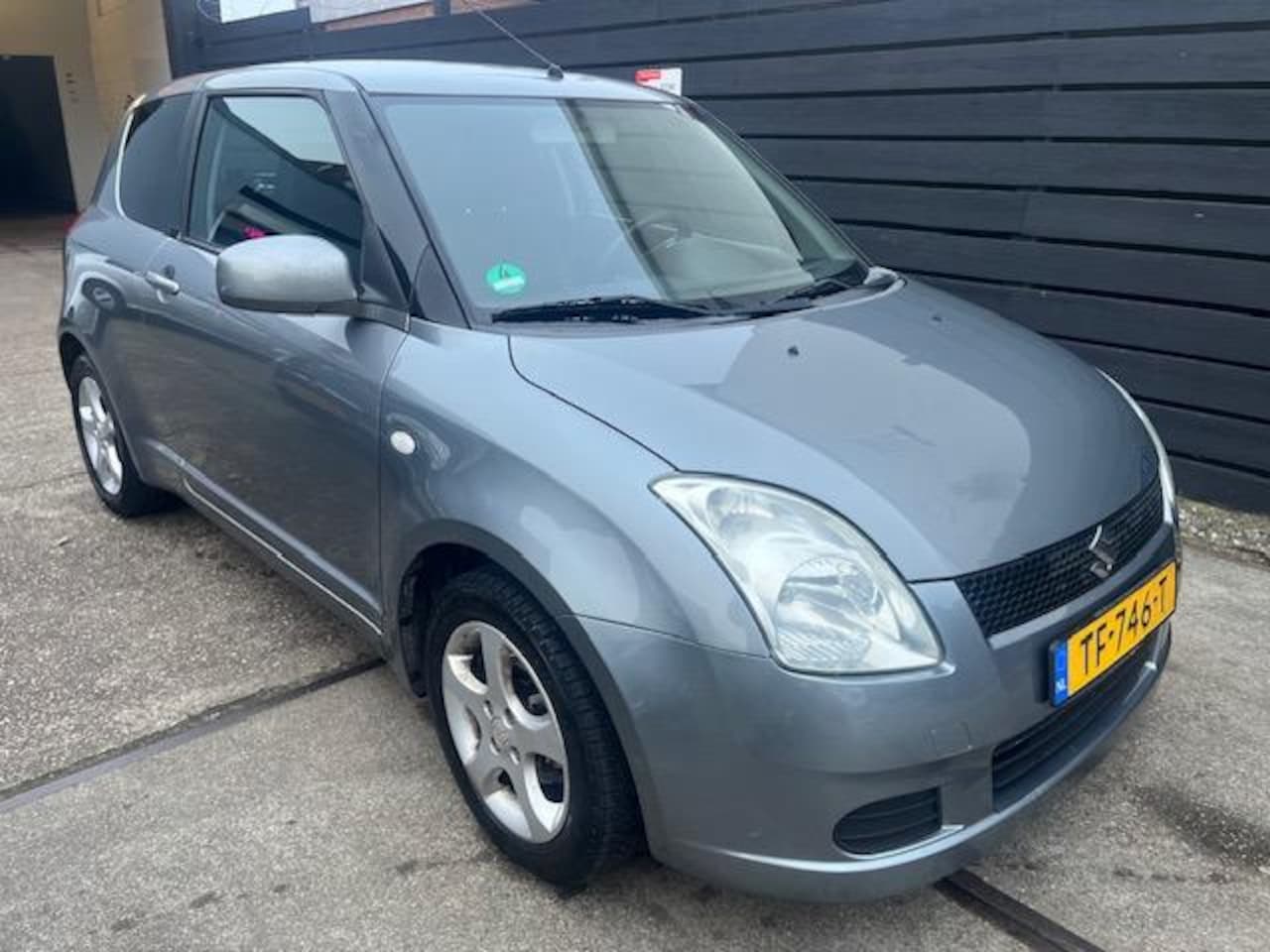 Suzuki Swift - 1.3 GLS AIRCO/3DEURS/NETTE AUTO/NIEUWE APK! - AutoWereld.nl