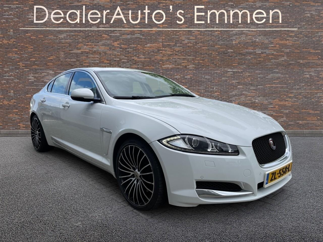 Jaguar XF - 3.0d S 3.0D S - AutoWereld.nl