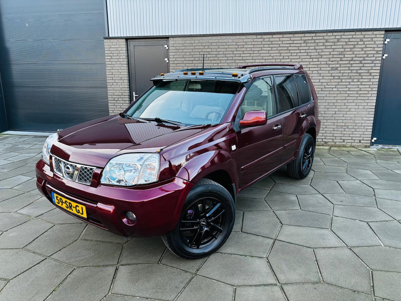 Nissan X-Trail - 2.5 Columbia Style|4x4 |AUTOMAAT|AIRCO|TREKHAAK|Elec. glazen open dak - AutoWereld.nl