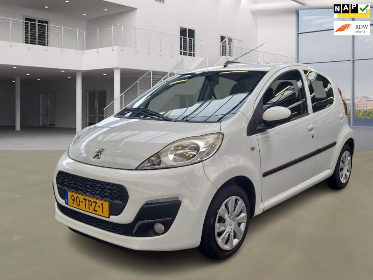 Peugeot 107 - 1.0 Active/AIRCO/LAGE KM MET NAP/5DEURS - AutoWereld.nl