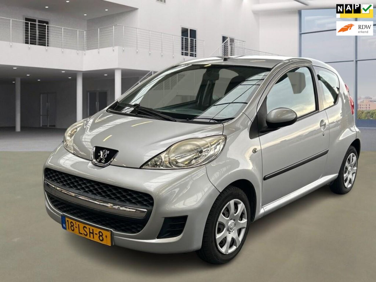 Peugeot 107 - 1.0-12V XR/AIRCO/LAGE KM /APK 12-10-2025 - AutoWereld.nl