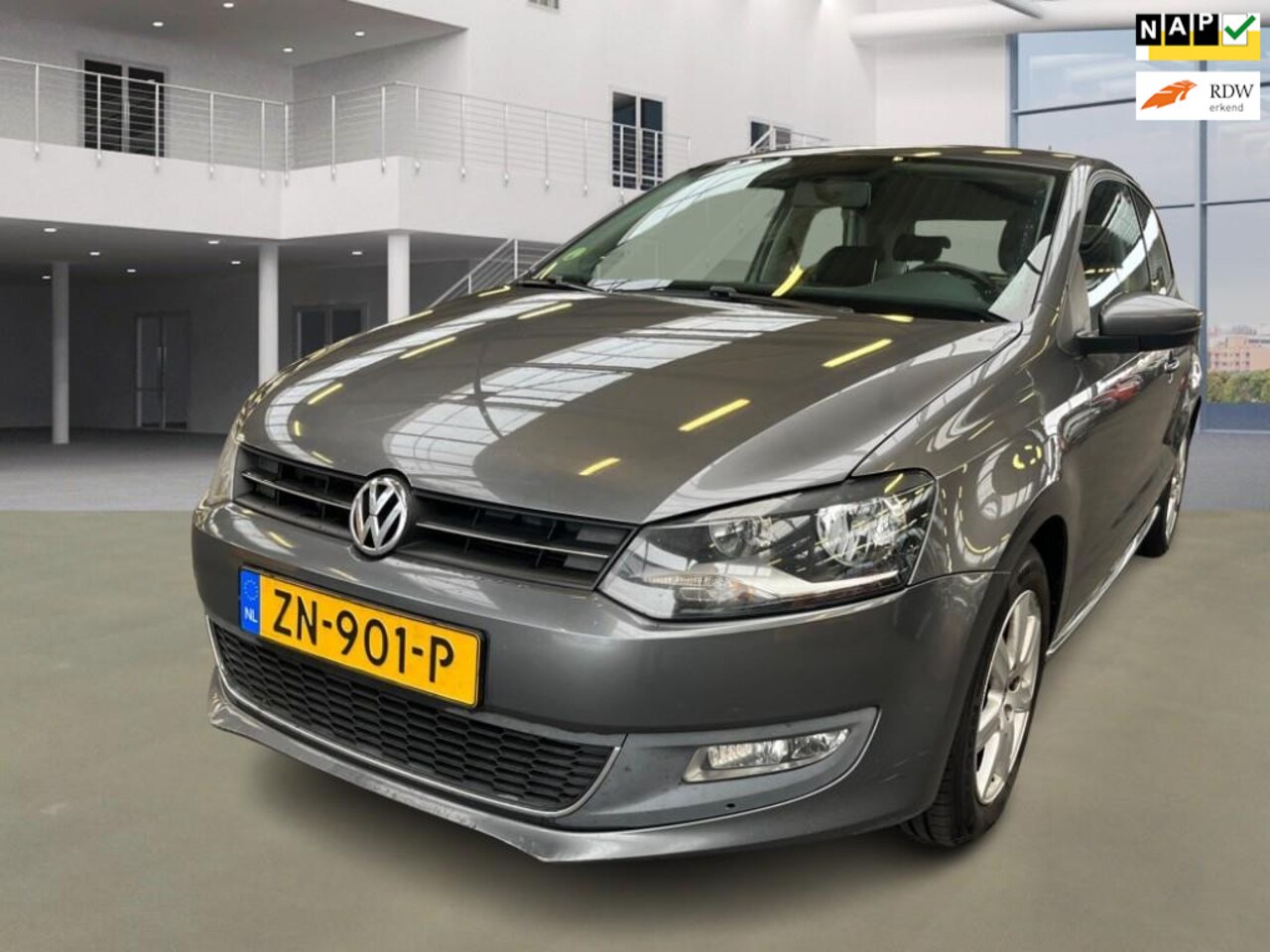 Volkswagen Polo - 1.6 TDI Highline 1.6 TDI Highline - AutoWereld.nl