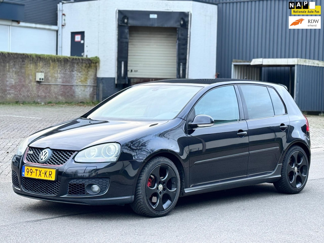 Volkswagen Golf - 2.0 TFSI GTI/DSG AUT/UITLAATSYSTEEM/5DEURS/NAVI - AutoWereld.nl