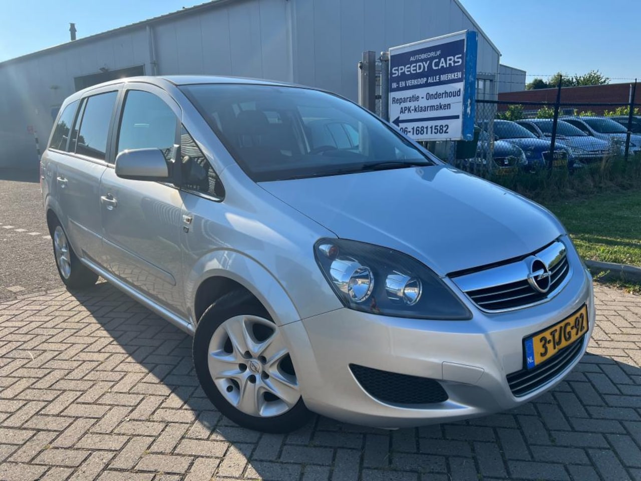 Opel Zafira - 1.6 111 years Edition 2010 7Persoons Airco Cruise - AutoWereld.nl