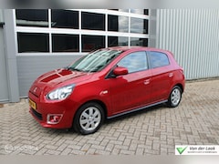 Mitsubishi Space Star - 1.2 Intense Automaat NL Auto 42.643 kM Boekjes