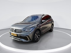 Volkswagen Tiguan Allspace - 1.5 TSI 150pk DSG R-Line Business 7p. · Camera · Keyless · Matrix LED · Inklap. Trekhaak ·