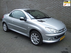 Peugeot 206 CC - 2.0-16V Cabrio - 2e eig - Airco - Leder