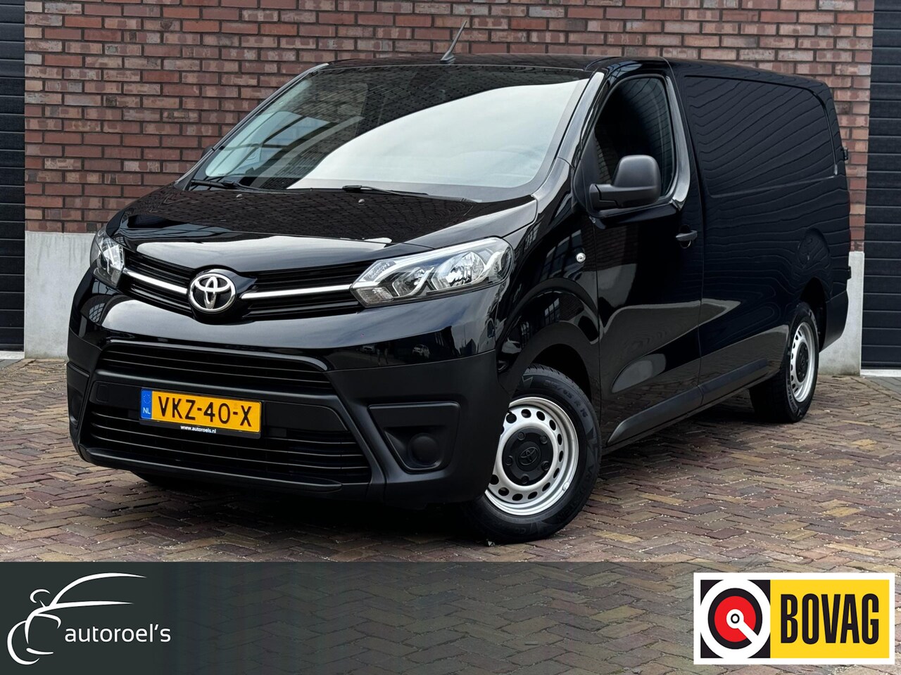 Toyota PROACE Long Worker - 2.0 D Navigator / 122 PK / Automaat / Trekhaak / Navigatie / Stoelverwarming / 1e Eigenaar - AutoWereld.nl