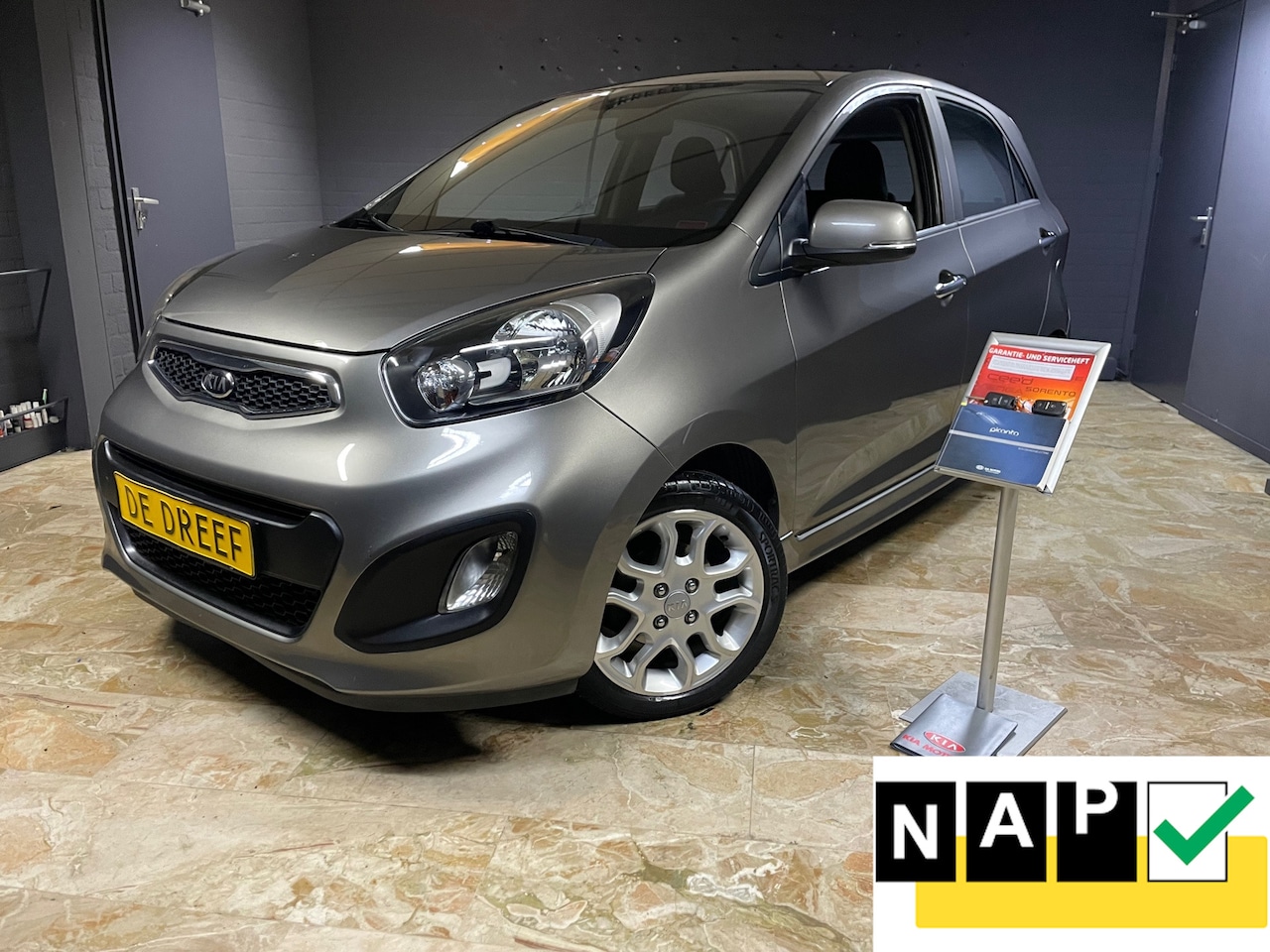 Kia Picanto - 1.2 CVVT Comfort Pack 1.2 CVVT Comfort Pack - AutoWereld.nl