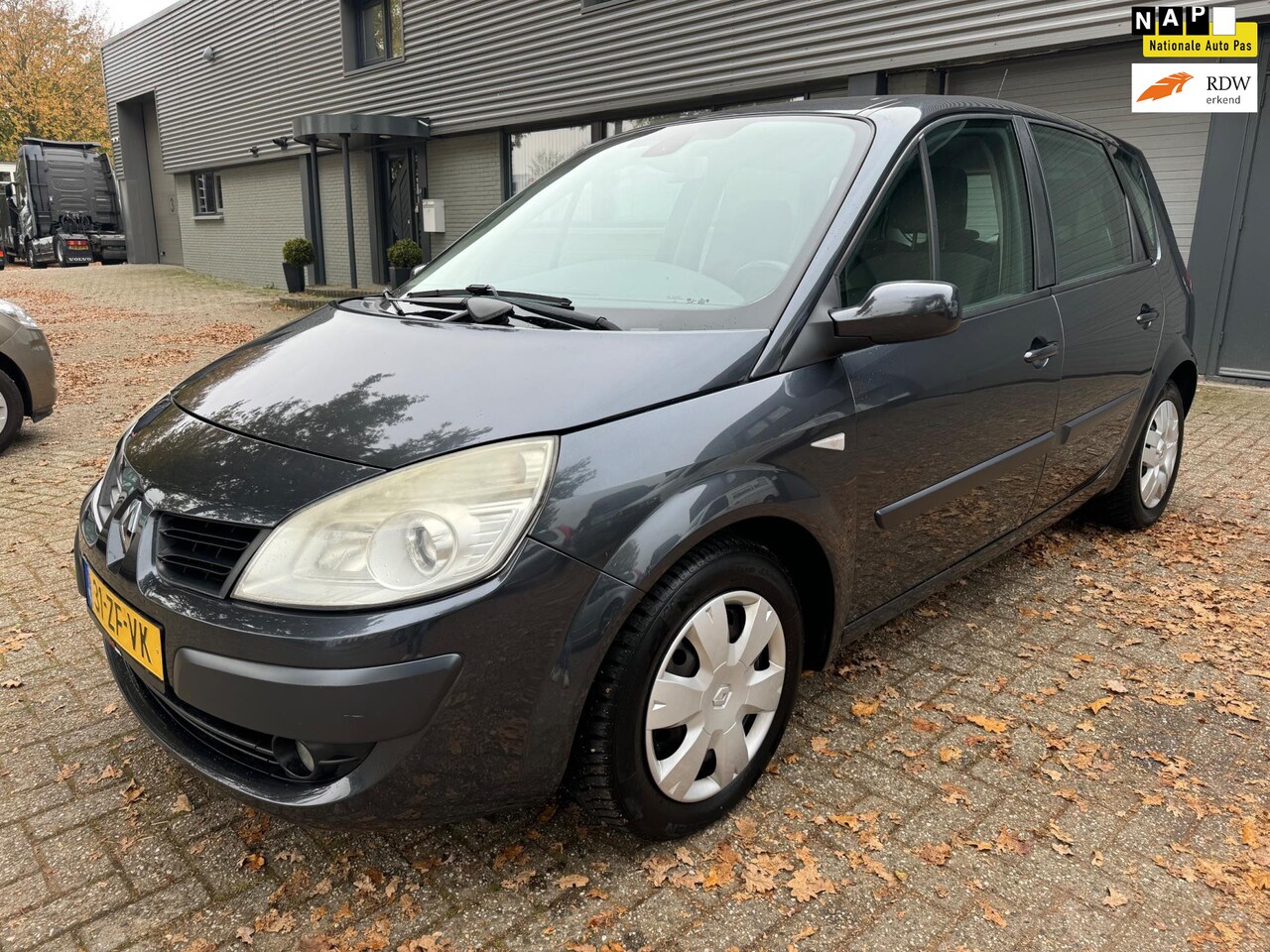 Renault Scénic - 2.0-16V Business Line 2.0-16V Business Line - AutoWereld.nl