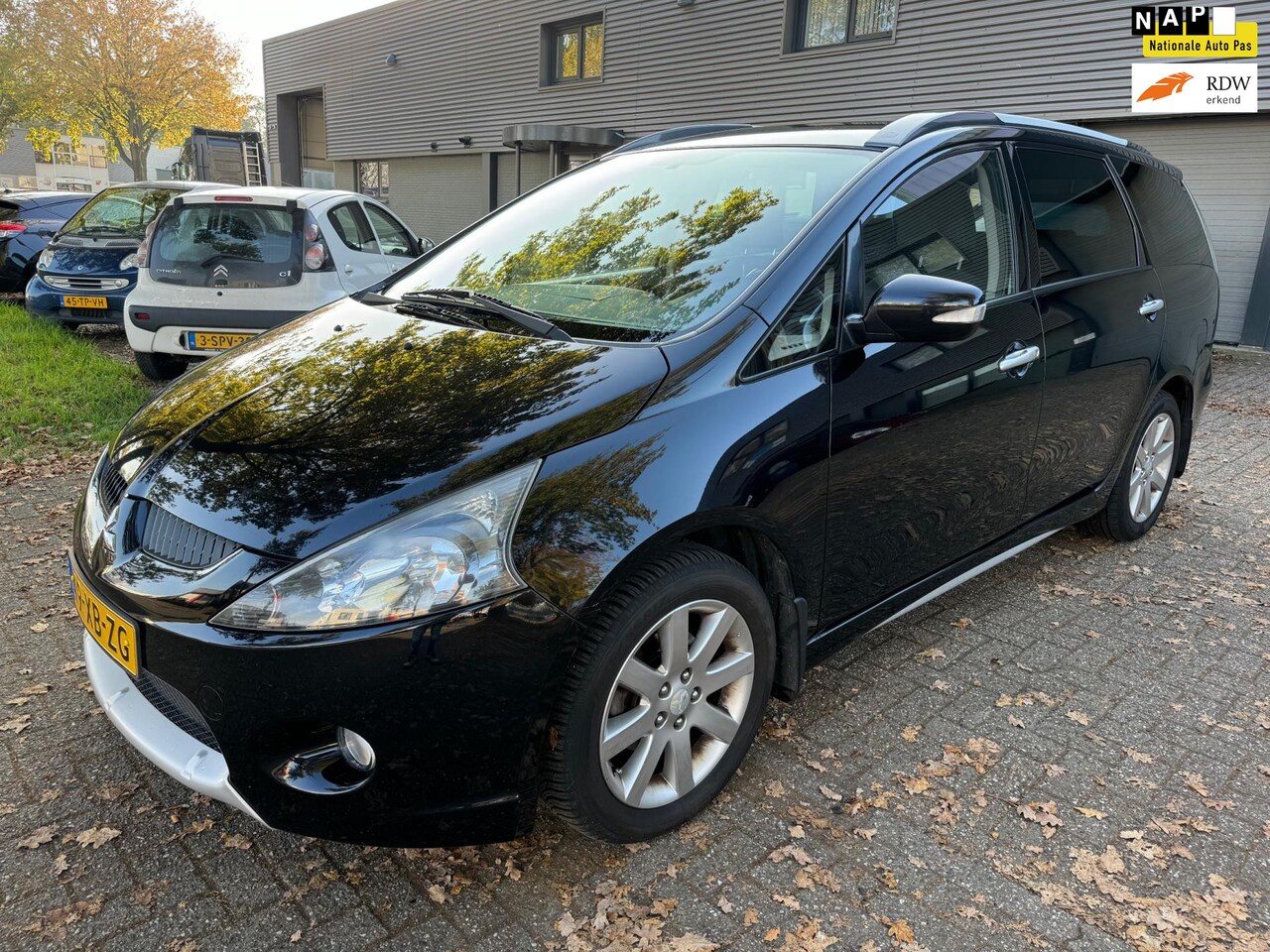 Mitsubishi Grandis - 2.4-16V InSport 2.4-16V InSport - AutoWereld.nl