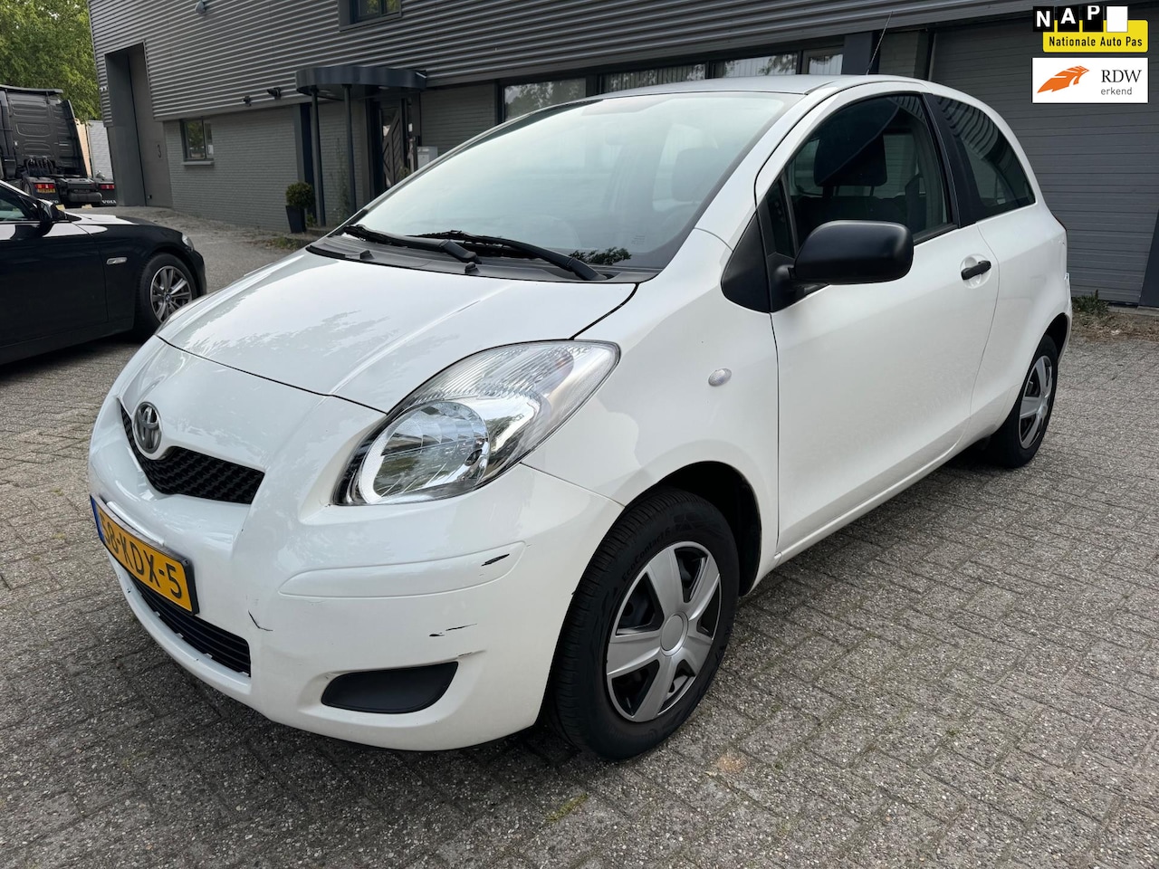 Toyota Yaris - 1.0 VVTi Acces 1.0 VVTi Acces - AutoWereld.nl