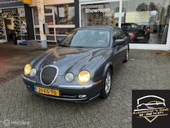 Jaguar S-type - 3.0 V6 Executive fijne auto