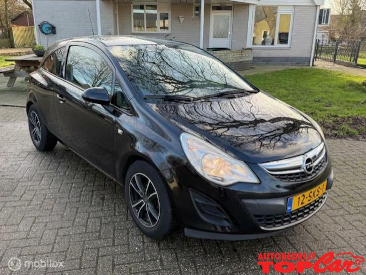 Opel Corsa - 1.4-16V Color Edition 1.4-16V Color Edition, Airco, Navi, APK 10-2025 - AutoWereld.nl