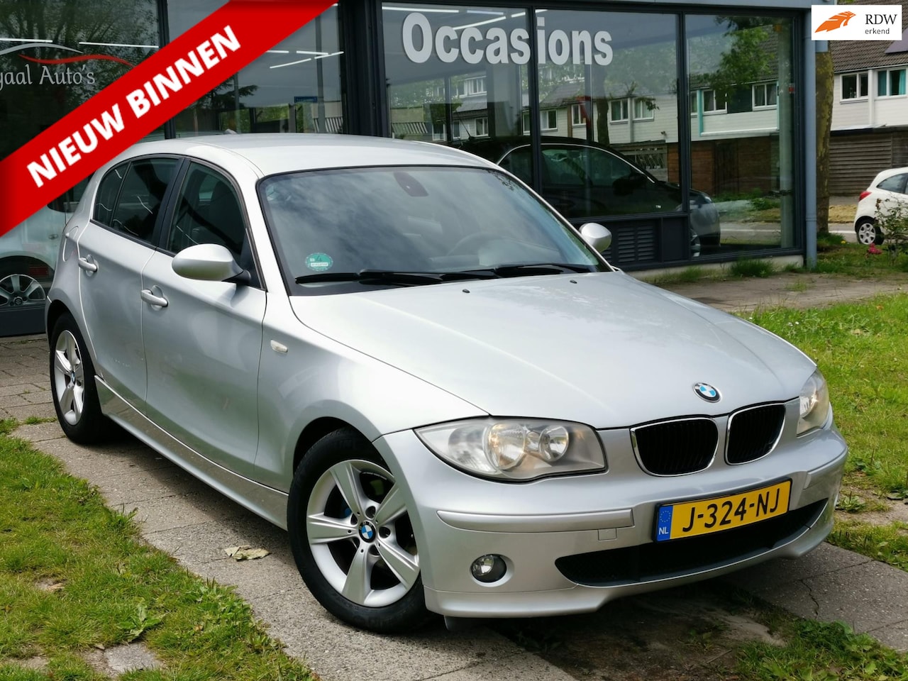 BMW 1-serie - 118i Business Line |AUT|AIRCO|CRUISE|LEDER|ELEK.RAMEN|PDC|APK. - AutoWereld.nl