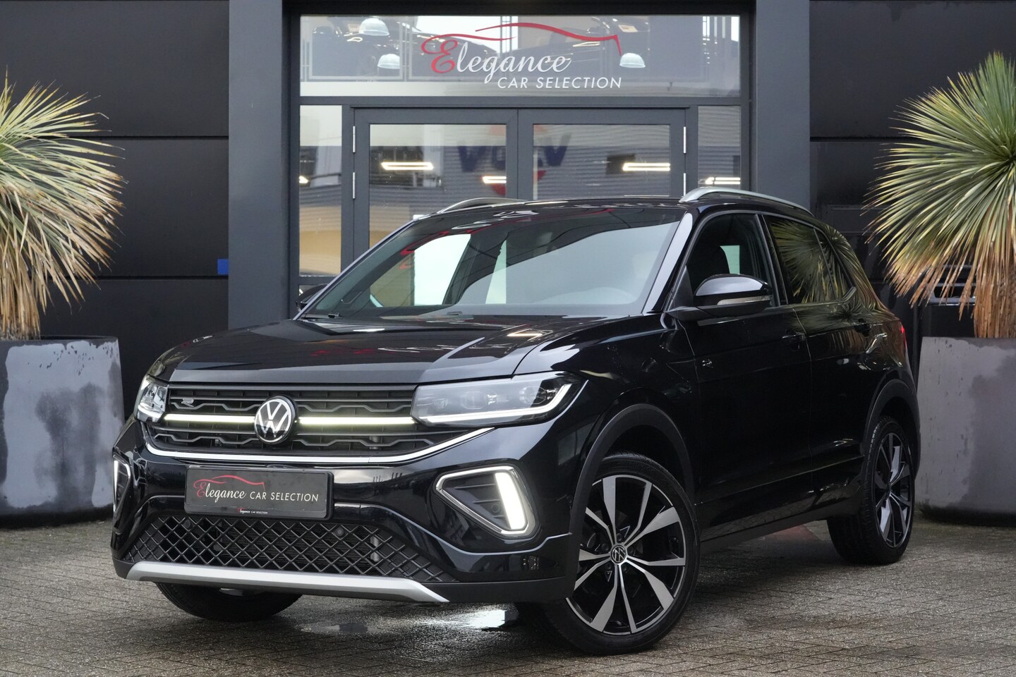 Volkswagen T-Cross - 1.5 TSI R-Line Business 150pk Navigatie/Stoelverwarming/Camera - AutoWereld.nl