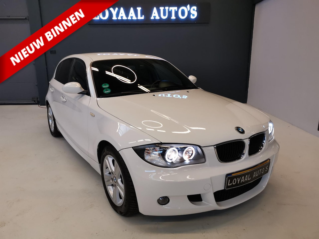 BMW 1-serie - 116i Business Line |NAVI|AIRCO|STOEL.VERW|ELEK.RAMEN|APK. - AutoWereld.nl