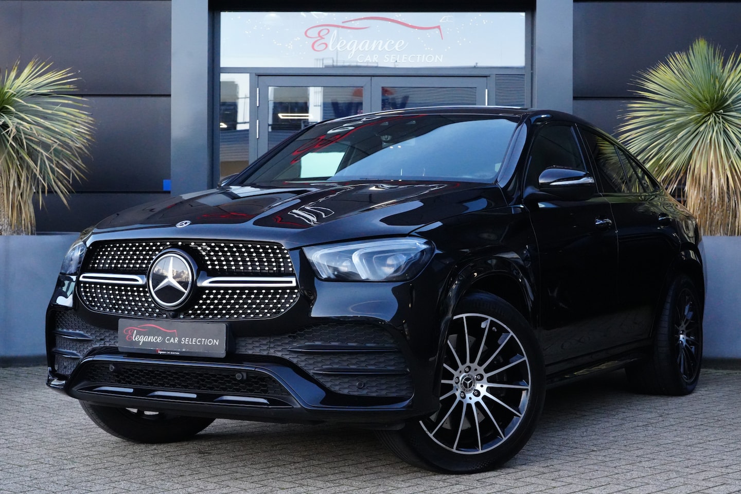 Mercedes-Benz GLE-Klasse Coupé - 350 e 4MATIC Premium Plus 333pk Panoramadak/Luchtvering/Burmester - AutoWereld.nl