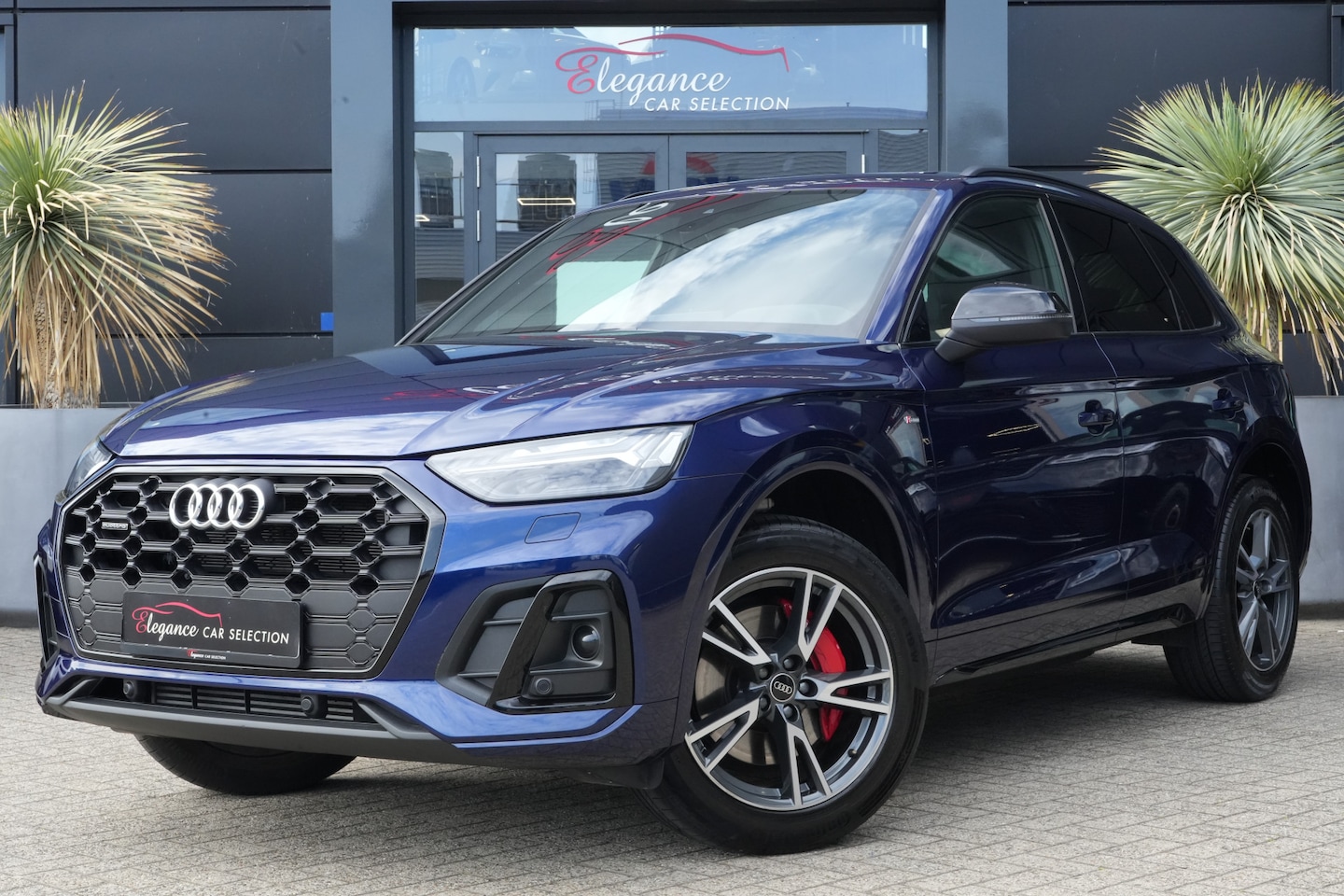 Audi Q5 - 55 TFSI e S edition 367pk Panoramadak/Stoelverwarming/Camera - AutoWereld.nl