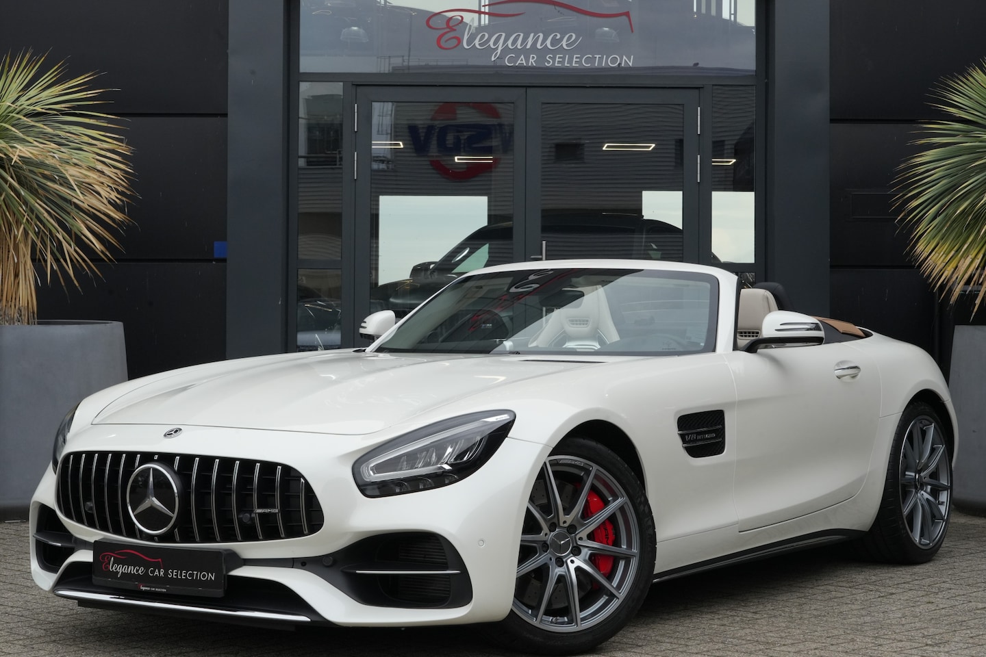 Mercedes-Benz AMG GT Roadster - 4.0 S Premium 523pk Nekverwarming/Burmester/Camera - AutoWereld.nl