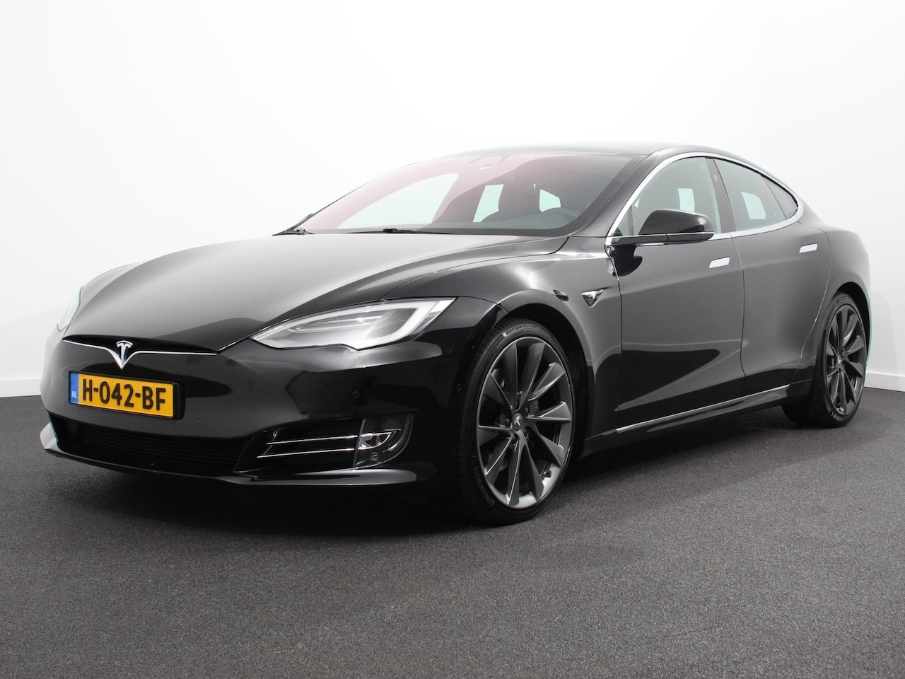 Tesla Model S - Long Range Long Range - AutoWereld.nl