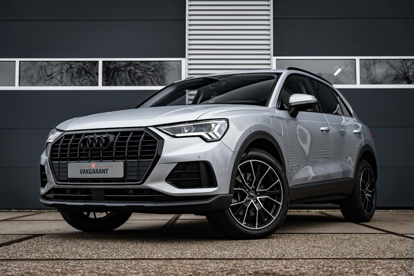 Audi Q3 - 45 TFSI e Advanced Edition | Stoelverw. - AutoWereld.nl