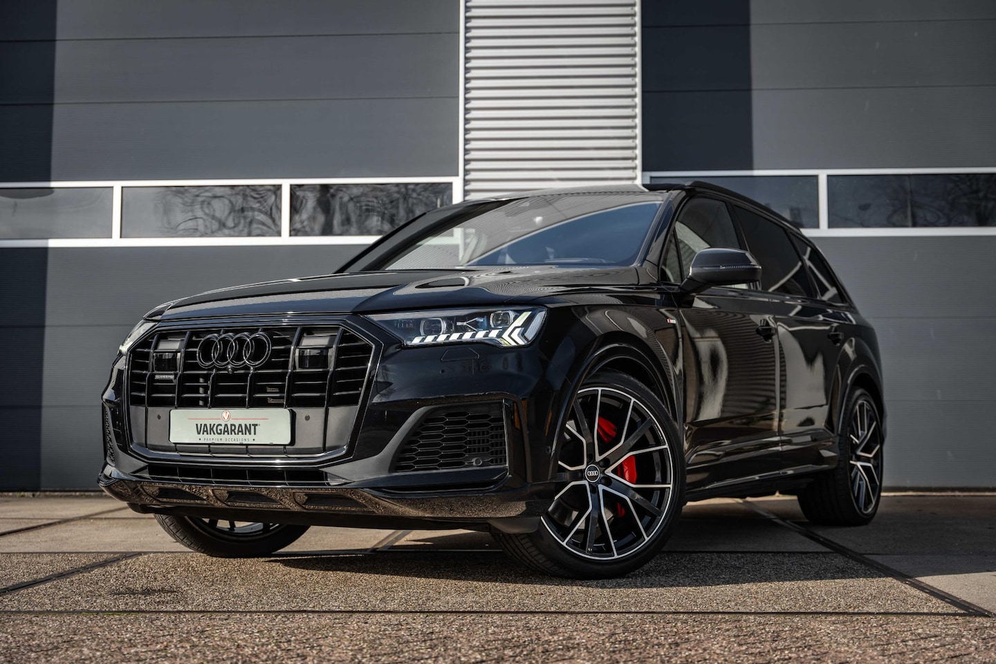 Audi Q7 - 60 TFSI e quattro Pro Line S Competition | RS Stoelen | Pano dak | Alcantara hemel | Stoel - AutoWereld.nl