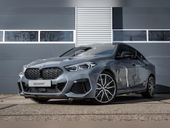 BMW 2-serie Gran Coupé - M235i xDrive High Executive | Pano | HUD | Harman Kardon | Stoel/Stuur verw