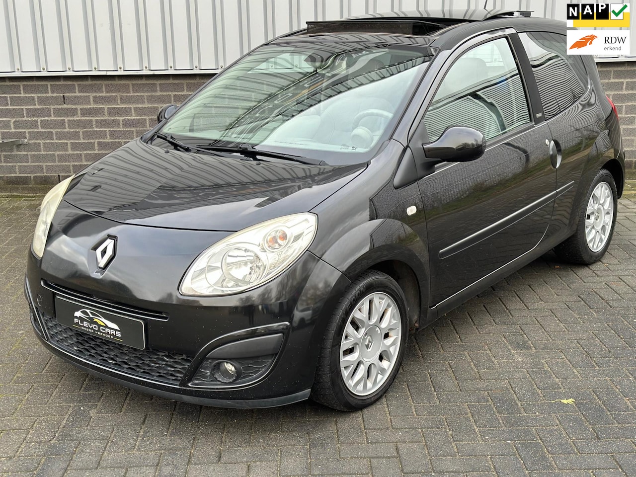 Renault Twingo - 1.2 -16V Initiale |Automaat|Pano|Leder| - AutoWereld.nl