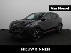 Alfa Romeo Junior - 1.2 Turbo Ibrida Speciale | Direct Leverbaar | Adaptive Cruise Control | Achteruitrij Came