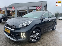 Kia Niro - 1.6 GDi Hybrid ExecutiveLine *camera - navigatie - half leder