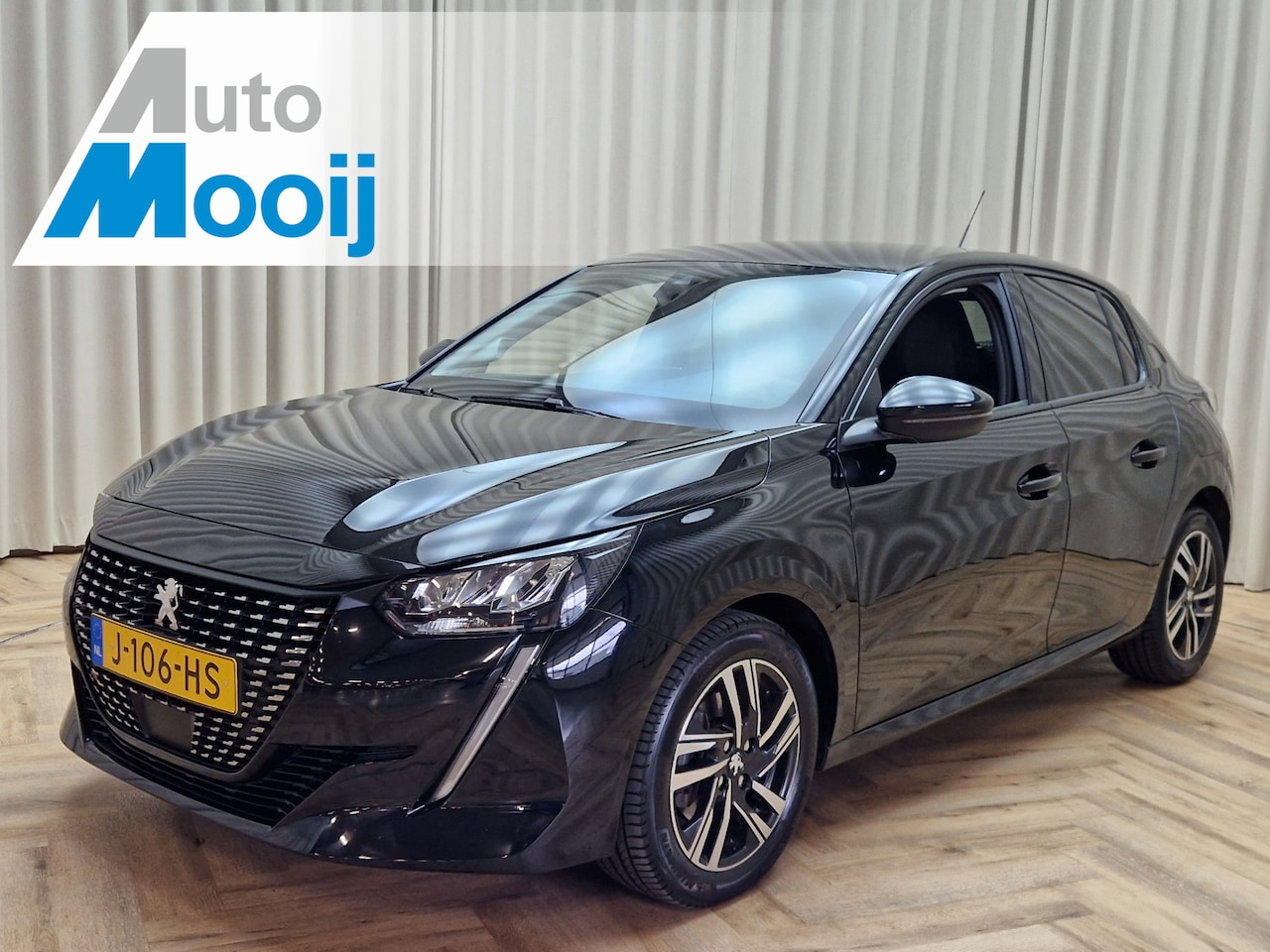 Peugeot 208 - 1.2 PureTech Allure *All Black* Adaptive Cruise / Virtual Cockpit / 1/2 Leder / Keyless / - AutoWereld.nl