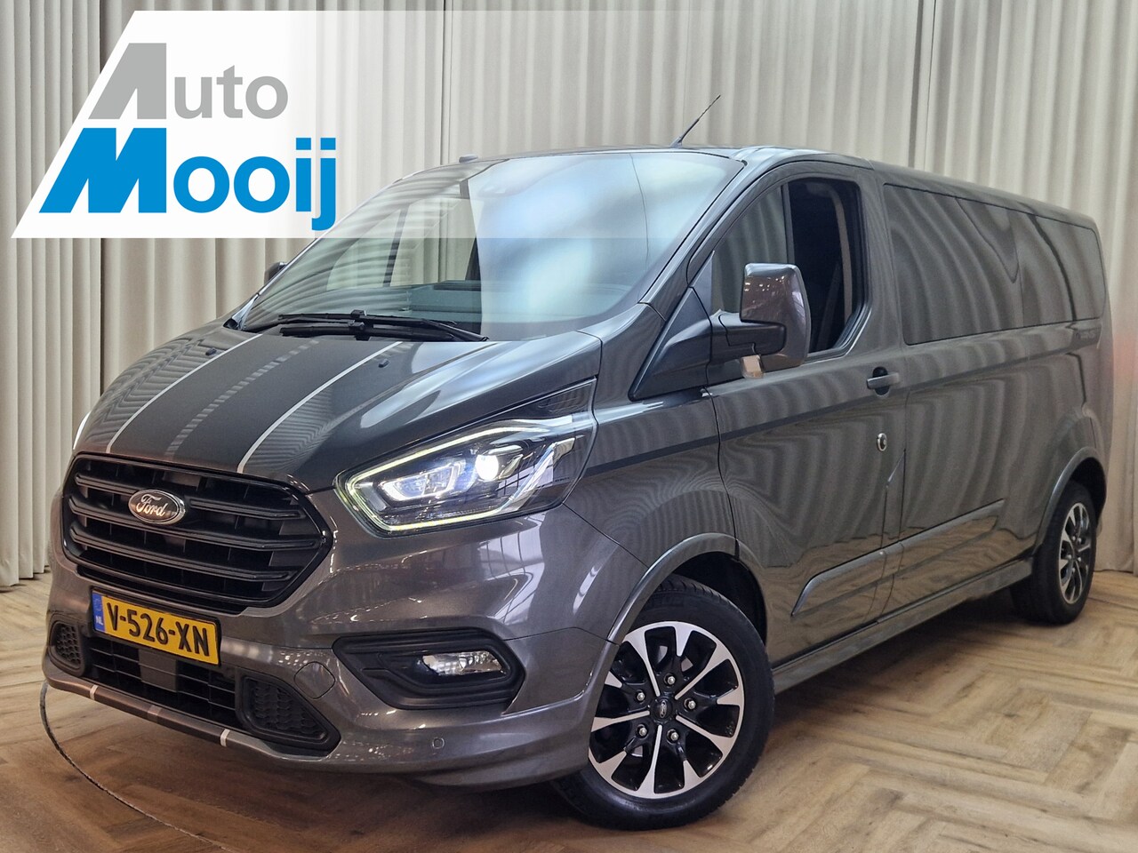 Ford Transit Custom - 310 L2H1 *Sport* 1e Eigenaar! / Leder / Apple Carplay / Cruise Control / Stoelverwarming / - AutoWereld.nl