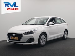 Hyundai i30 Wagon - 1.4 Comfort Navigatie Airco Cruise Lane/assist