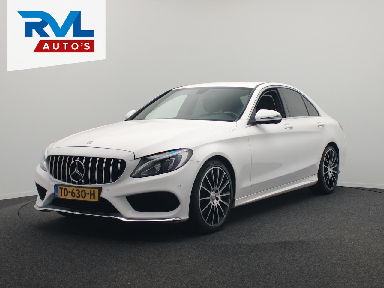 Mercedes-Benz C-klasse - 180 Ambition AMG Leder Camera Stoelverwarming - AutoWereld.nl