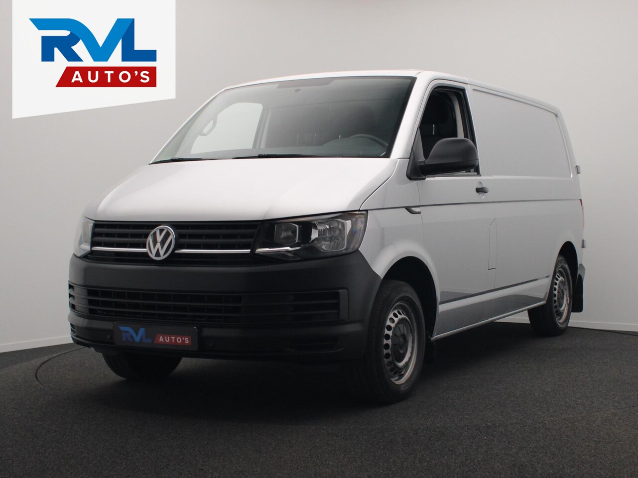 Volkswagen Transporter - 2.0 TDI L1H1 Comfortline Automaat Navigatie Airco *Volledig ingericht* - AutoWereld.nl