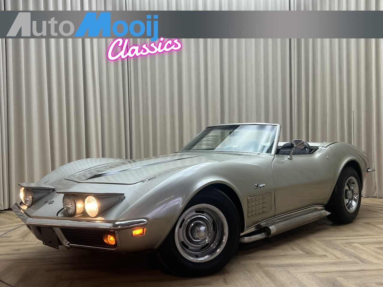 Chevrolet Corvette - C3 Cabriolet *Matching Numbers* Pewter Silver / 1972 Chrome Bumper / Sidepipes / AC / Auto - AutoWereld.nl