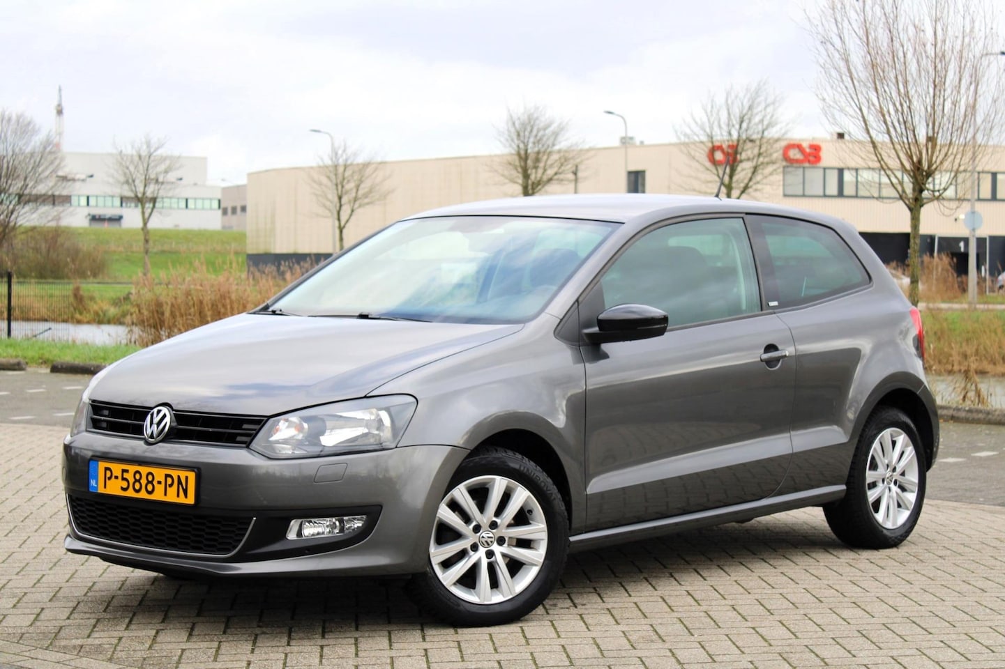 Volkswagen Polo - 1.2-12V Comfortline l Clima l Stoelverw l LMV - AutoWereld.nl