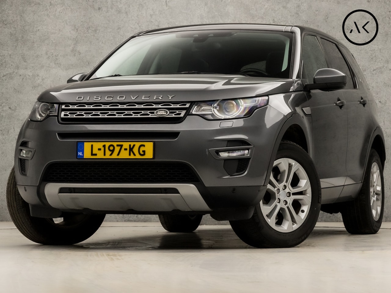 Land Rover Discovery Sport - 2.0 Si4 Dynamic Sport Black Pack 241Pk Automaat (PANORAMADAK, NAVIGATIE, MEMORY SEATS, LED - AutoWereld.nl